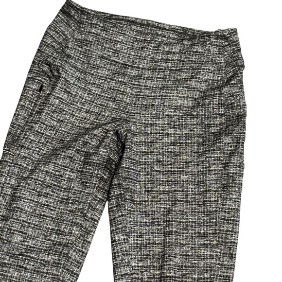 Lululemon Run On Jogger in Ringspun Denim, sz 8 - Picture 2 of 10